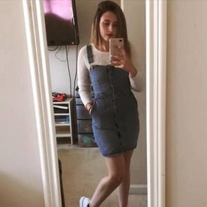 Meet your Posher, Dominique